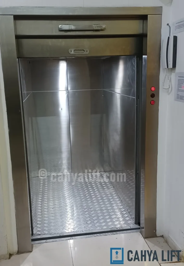 Lift trolly untuk angkut barang