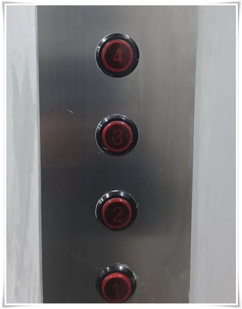 Pembuatan Lift Makanan 4 Lantai – 200 kg (Rawalumbu, Bekasi) 3 Panel tombol 1–2–3–4 dan E