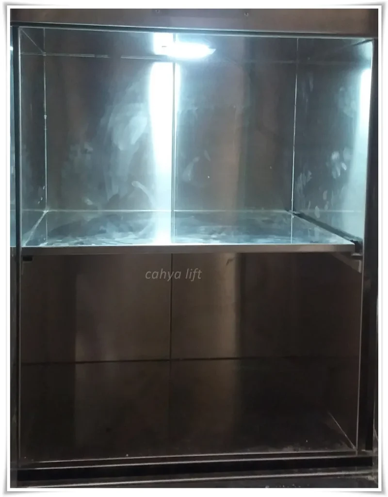 Pembuatan Lift Makanan 4 Lantai – 200 kg (Rawalumbu, Bekasi) 5 Kabin SS304 hairline 80×80×90 cm dengan 2 rak – Rawalumbu