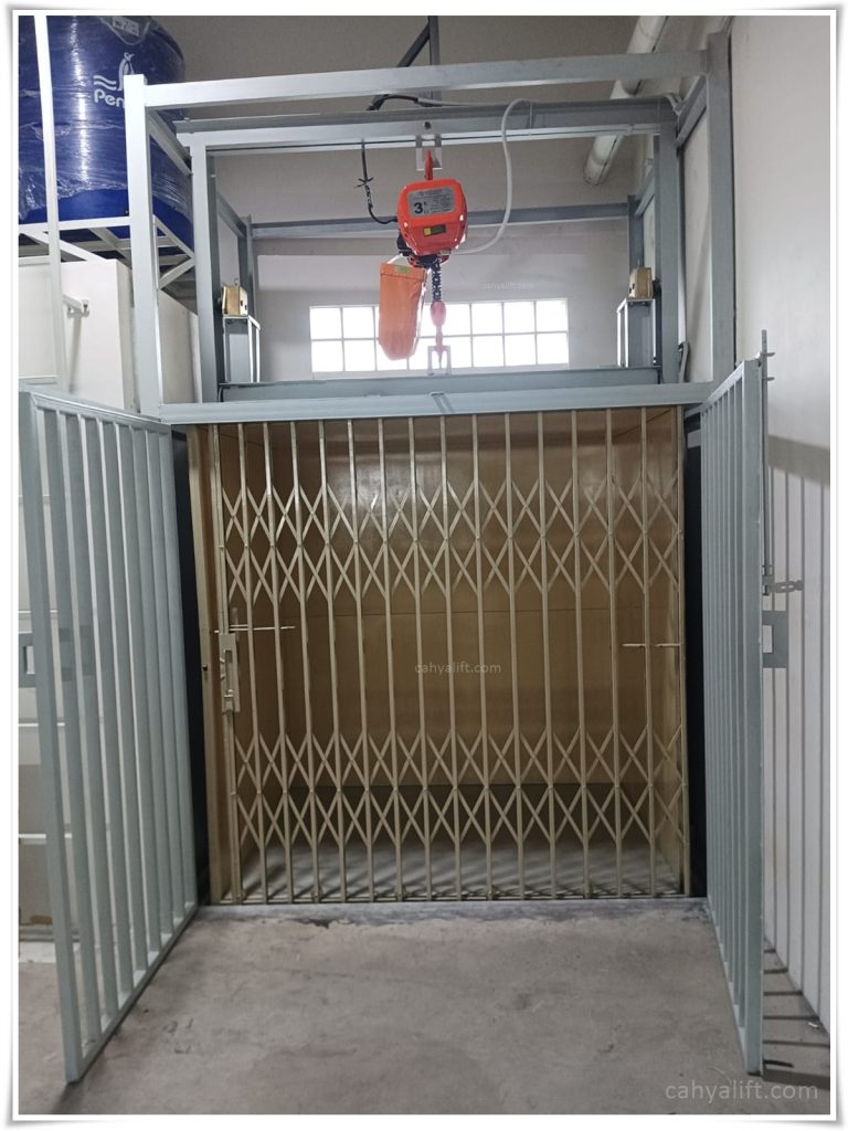 Home 11 lift barang caringin bandung